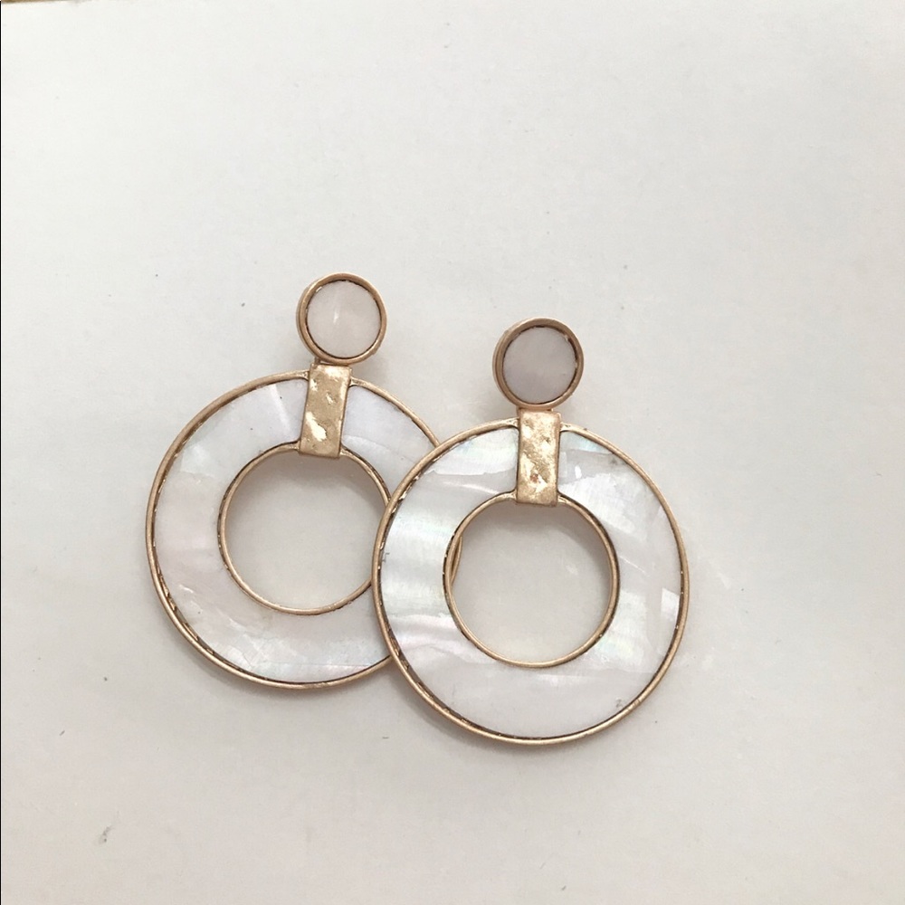 Mermaid: Iridescent Pearlized Earrings